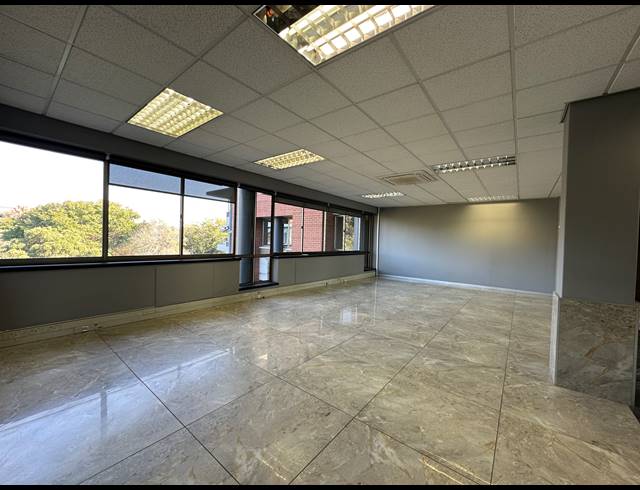 317M² OFFICE TO LET IN WOODMEAD